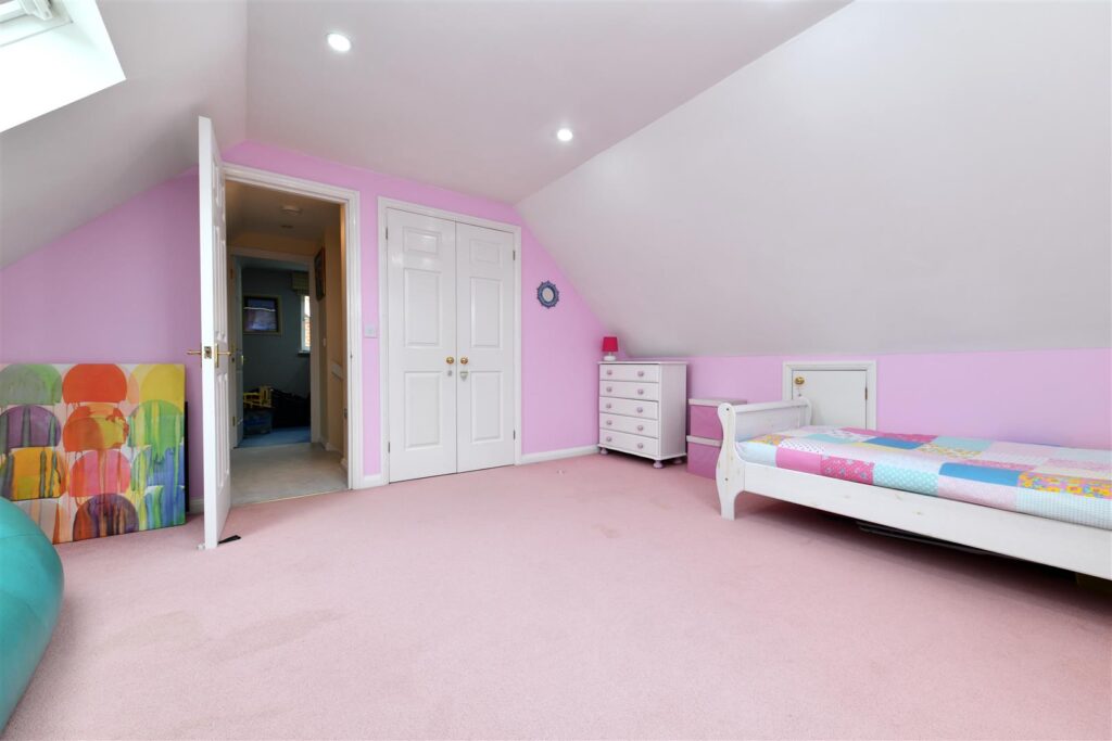 Serpentine Close, Stevenage