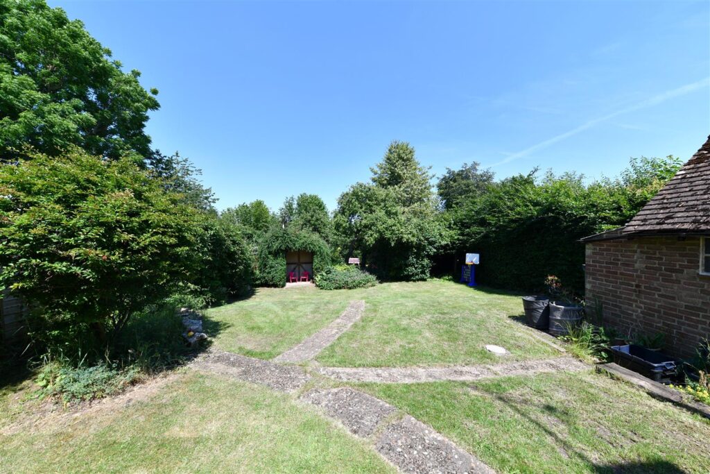 Gipsy Lane, Knebworth