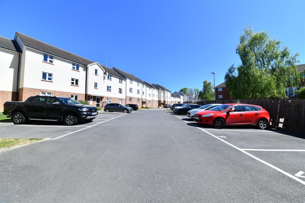 Gray Court, Stevenage