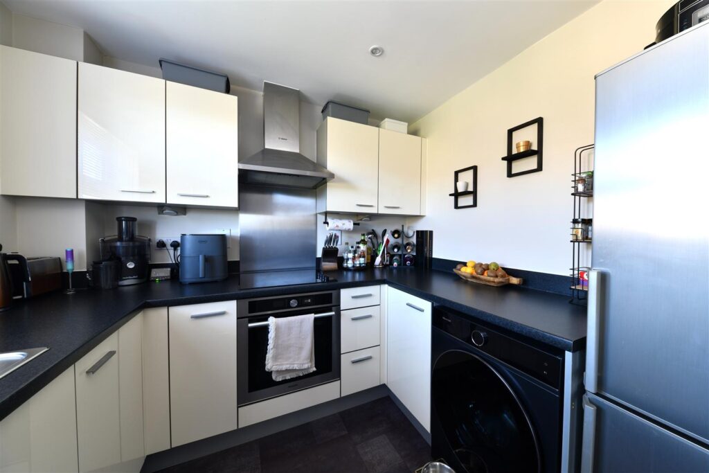 Gray Court, Stevenage