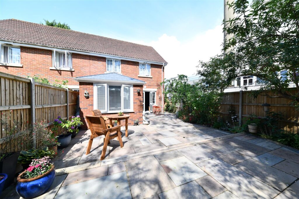 Tates Way, Stevenage