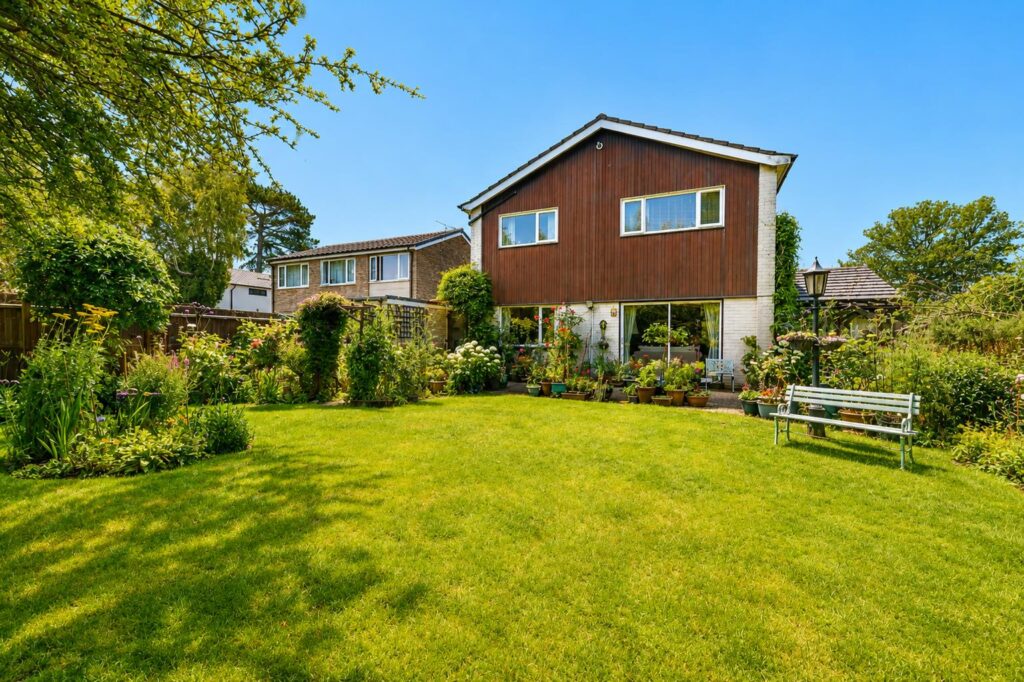 Whitney Drive, Stevenage
