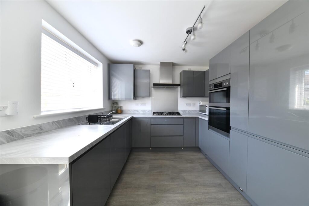 Lily Edge, Biggleswade