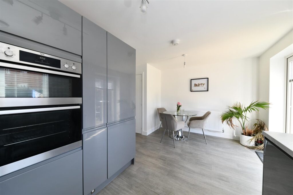 Lily Edge, Biggleswade
