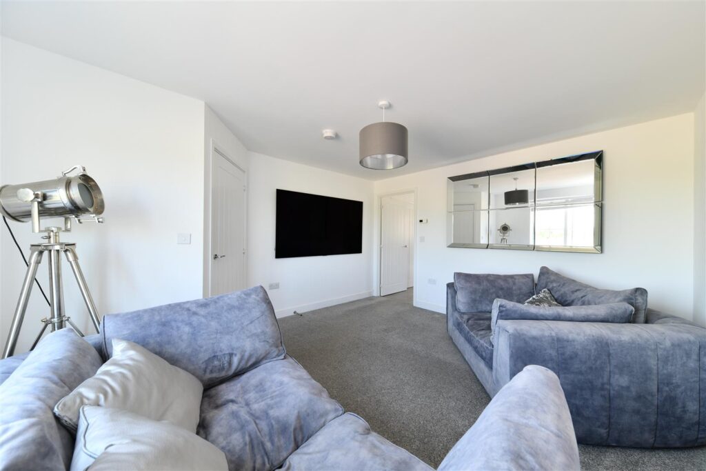 Lily Edge, Biggleswade