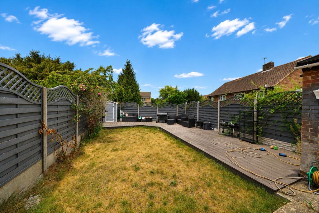 Manor Close, Hertford