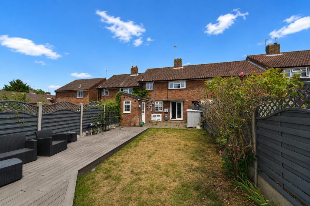 Manor Close, Hertford